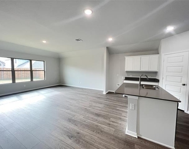 553 Meadow Run Drive - Photo Thumbnail 21