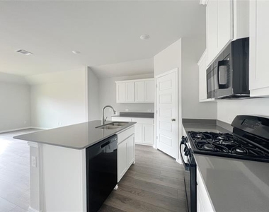 553 Meadow Run Drive - Photo Thumbnail 28