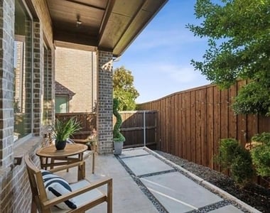 9142 Rock Daisy Court - Photo Thumbnail 20