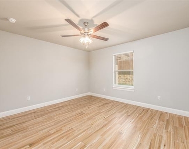 722 Rolling Terrace Circle - Photo Thumbnail 16