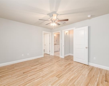 722 Rolling Terrace Circle - Photo Thumbnail 15