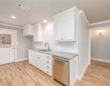 722 Rolling Terrace Circle - Photo Thumbnail 11