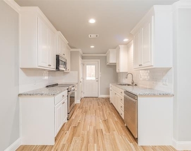 722 Rolling Terrace Circle - Photo Thumbnail 10