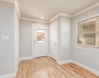 722 Rolling Terrace Circle - Photo Thumbnail 6