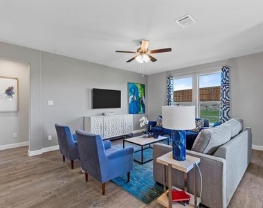 14540 Caelum Drive - Photo Thumbnail 11