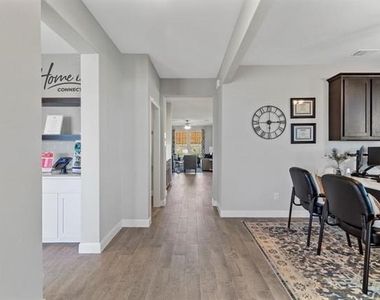 14540 Caelum Drive - Photo Thumbnail 7