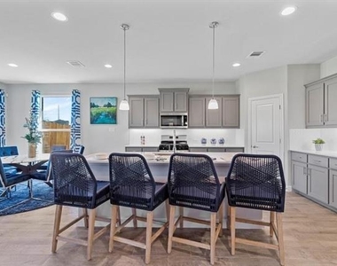 14540 Caelum Drive - Photo Thumbnail 8
