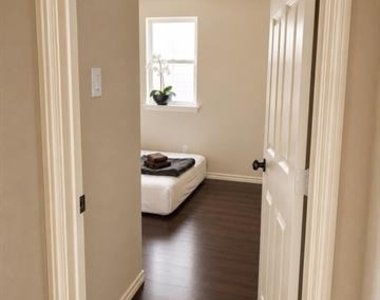 2441 Loreto Drive - Photo Thumbnail 9