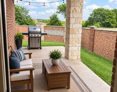 2441 Loreto Drive - Photo Thumbnail 13