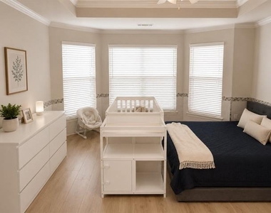 2441 Loreto Drive - Photo Thumbnail 7