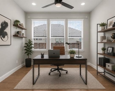 9728 Hickory Hill Road - Photo Thumbnail 2