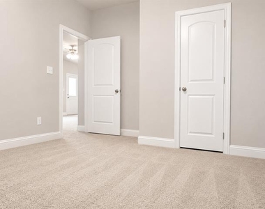 2816 Winchester Avenue - Photo Thumbnail 16