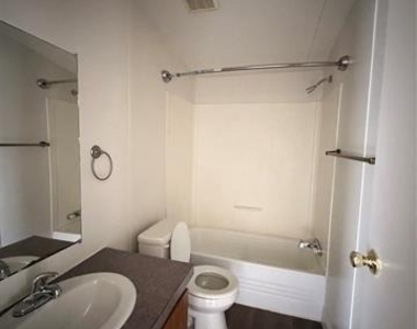 2517 Willow Oak Lane - Photo Thumbnail 7
