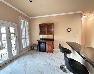 1107 Lyra Lane - Photo Thumbnail 8