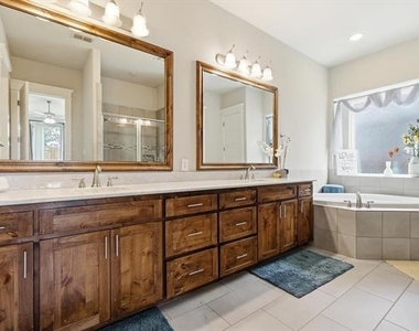 525 Hearth Terrace - Photo Thumbnail 16