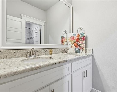 525 Hearth Terrace - Photo Thumbnail 26