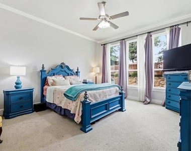 525 Hearth Terrace - Photo Thumbnail 14