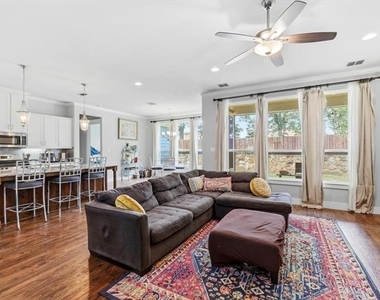 525 Hearth Terrace - Photo Thumbnail 10