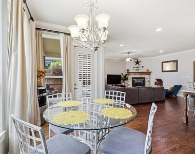 525 Hearth Terrace - Photo Thumbnail 12