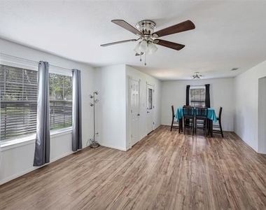 1130 W Day Street - Photo Thumbnail 1