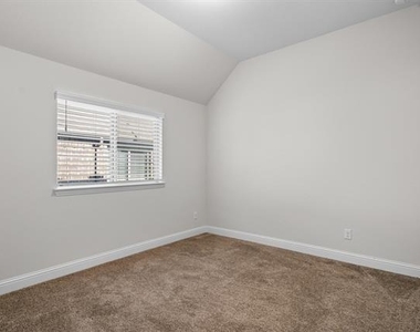 529 Overton Avenue - Photo Thumbnail 21