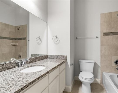 529 Overton Avenue - Photo Thumbnail 24