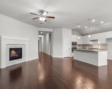 529 Overton Avenue - Photo Thumbnail 3