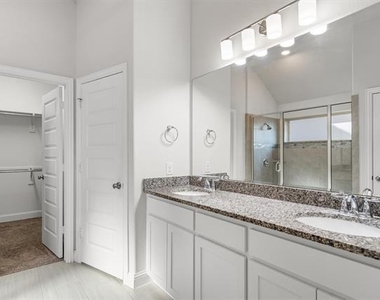 529 Overton Avenue - Photo Thumbnail 17