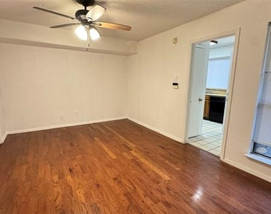 9811 Walnut Street - Photo Thumbnail 10