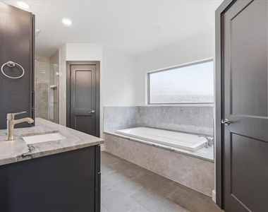 4549 Fremont Lane - Photo Thumbnail 17