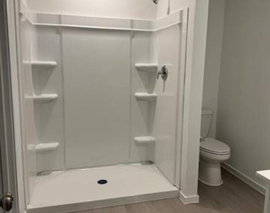 6410 Glade Street - Photo Thumbnail 6