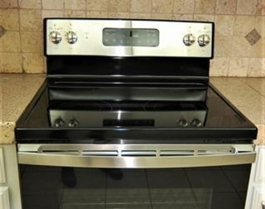 2619 Creekview Drive - Photo Thumbnail 9