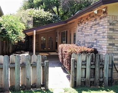 2619 Creekview Drive - Photo Thumbnail 24