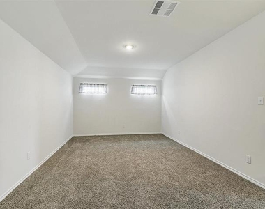 11340 Pecan Creek Drive - Photo Thumbnail 17