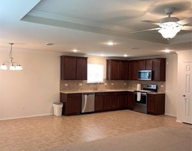138 Waxberry Drive - Photo Thumbnail 6