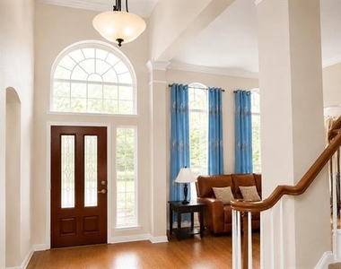 1314 Salado Drive - Photo Thumbnail 1