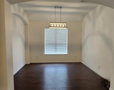 213 Bugle Call Road - Photo Thumbnail 4
