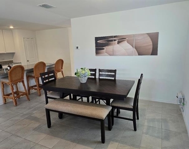 2821 Ozark Circle - Photo Thumbnail 17