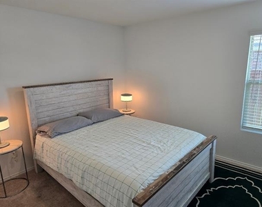 2821 Ozark Circle - Photo Thumbnail 16