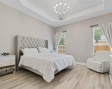 3913 Moorcroft Road - Photo Thumbnail 11
