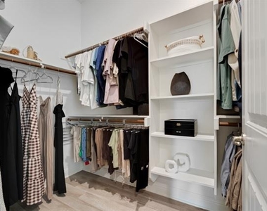 3913 Moorcroft Road - Photo Thumbnail 14