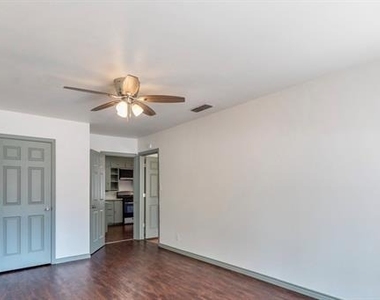 826 Ne 14th Street - Photo Thumbnail 20