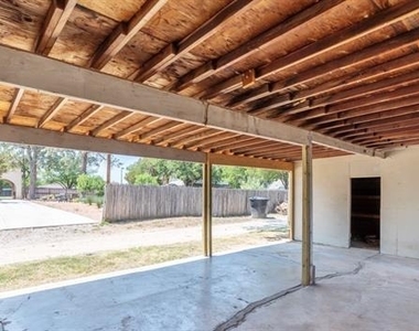 826 Ne 14th Street - Photo Thumbnail 21