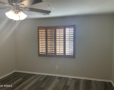 29619 N 126th Avenue - Photo Thumbnail 24