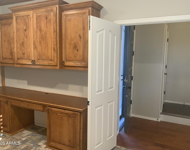 29619 N 126th Avenue - Photo Thumbnail 17