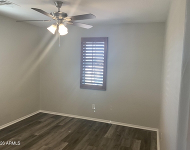 29619 N 126th Avenue - Photo Thumbnail 30