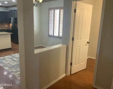 29619 N 126th Avenue - Photo Thumbnail 11
