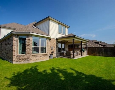 1512 Eleanor Drive - Photo Thumbnail 7