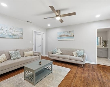 4308 Donnelly Avenue - Photo Thumbnail 8