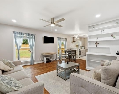 4308 Donnelly Avenue - Photo Thumbnail 5